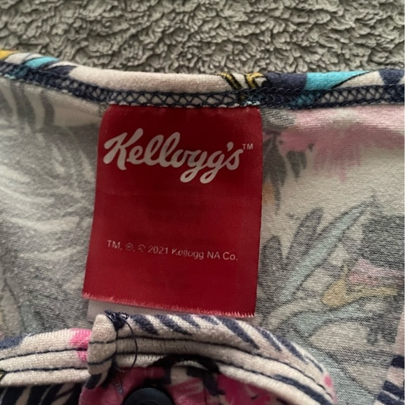 Kelloggs toucan Sam short romper size large - Picture 4 of 9